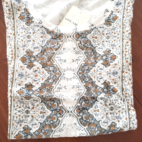 ~ SOLD ~ NWT Lucky Brand Top T-shirt - Picture 3 of 5